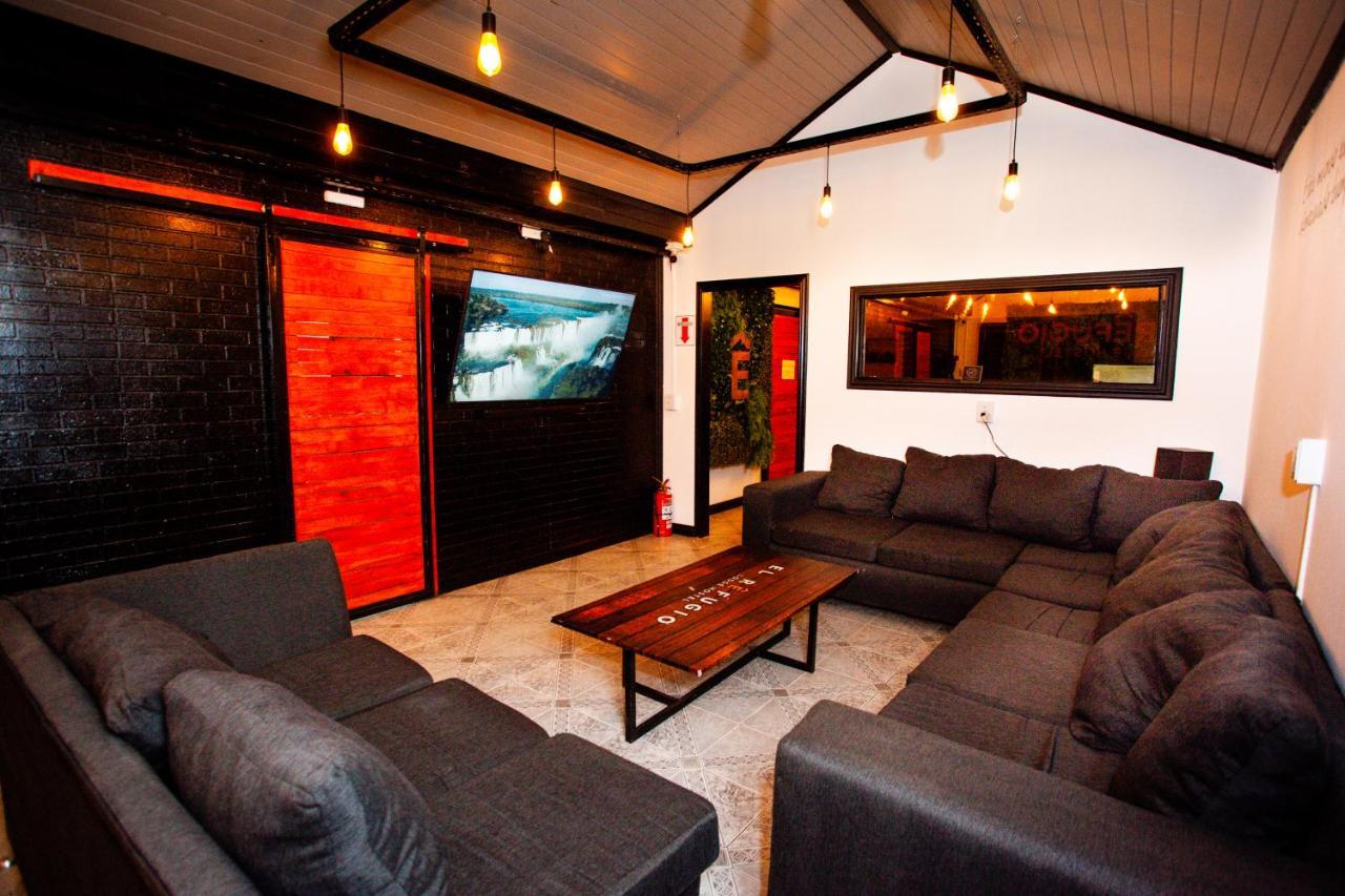 El Refugio Lodge Hostel Ушуая Экстерьер фото